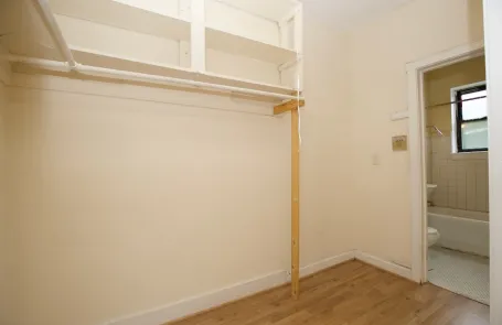 Studio Ravenswood Apartment