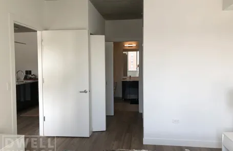 1 Bedroom Lakeview Apartment