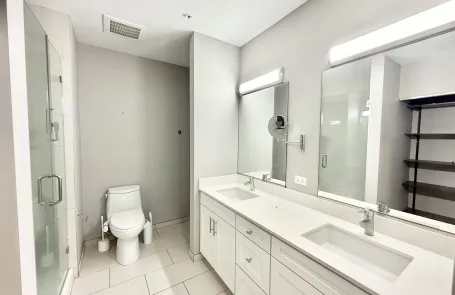 2 Bedroom Ravenswood Apartment