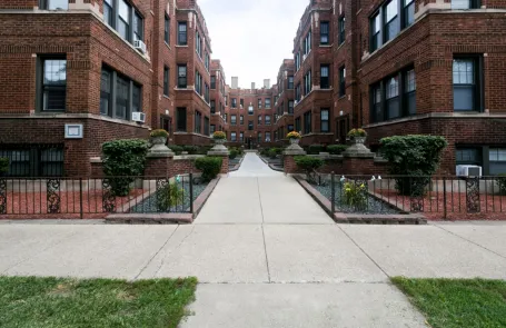 Studio Ravenswood Apartment