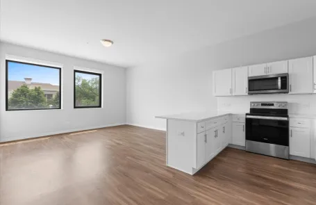 2 Bedroom Ravenswood Apartment