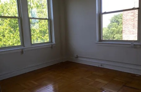 1 Bedroom Rogers Park Apartment