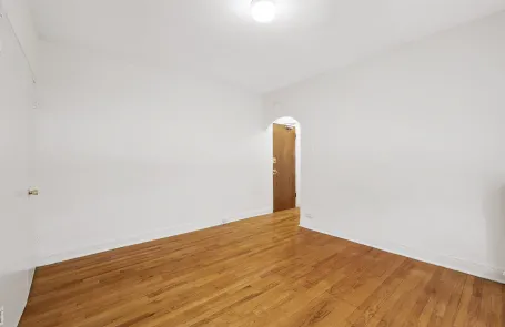 Studio Edgewater Apartment