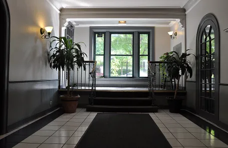 Studio Ravenswood Apartment