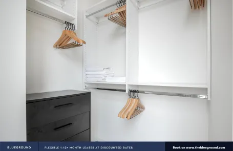 2 Bedroom West Loop Apartment