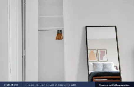 1 Bedroom Lakeview Apartment