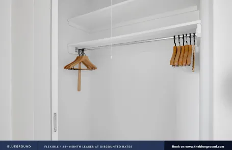 1 Bedroom Lakeview Apartment