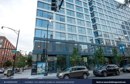 2 Bedroom West Loop Apartment