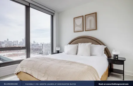 1 Bedroom West Loop Apartment