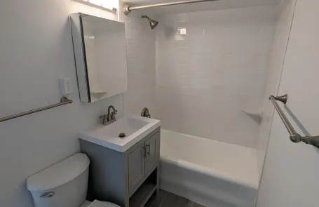Studio Edgewater Apartment