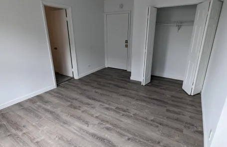 Studio Edgewater Apartment