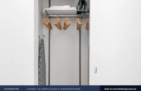 Studio South Loop Apartment