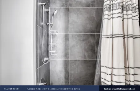 Studio South Loop Apartment