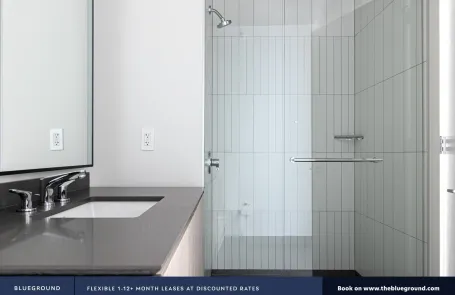 Studio South Loop Apartment