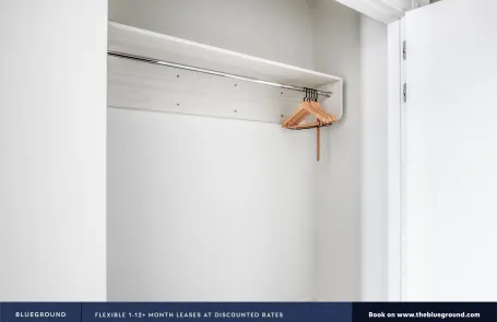 Studio South Loop Apartment