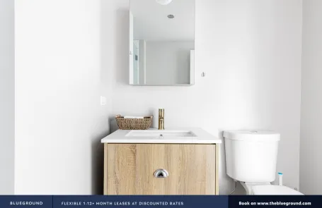 2 Bedroom North Center Apartment