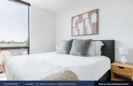 2 Bedroom North Center Apartment