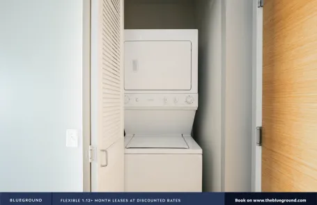 1 Bedroom Chicago Loop Apartment