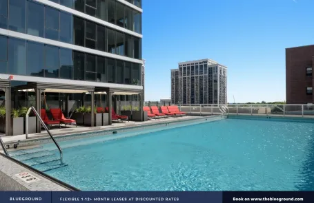 Studio South Loop Apartment