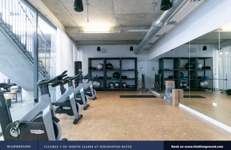 Studio West Loop Apartment
