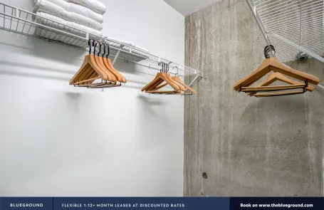 2 Bedroom South Loop Apartment