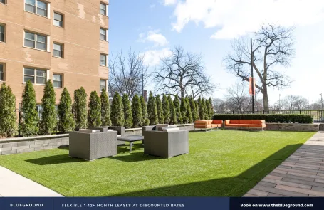 1 Bedroom Edgewater Apartment