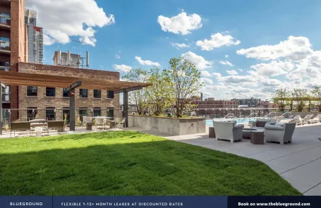 Studio West Loop Apartment