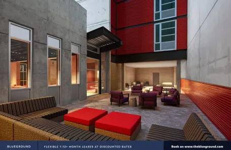 Studio Lincoln Park Apartment