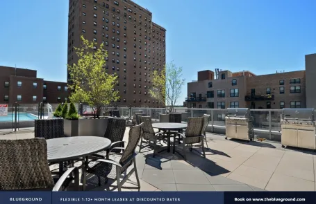 Studio South Loop Apartment