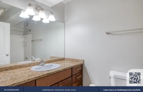 2 Bedroom Streeterville Apartment