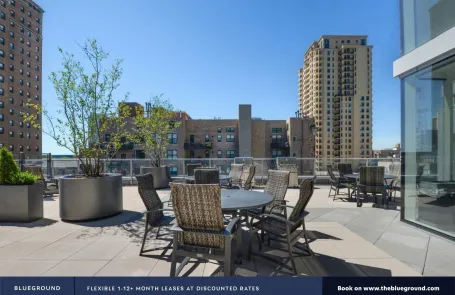 1 Bedroom South Loop Apartment