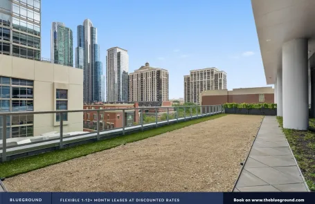 Studio South Loop Apartment