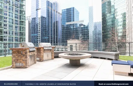 1 Bedroom Chicago Loop Apartment