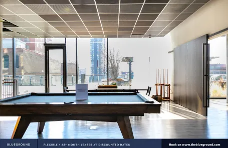 Studio West Loop Apartment