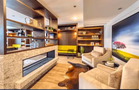 1 Bedroom Logan Square Apartment