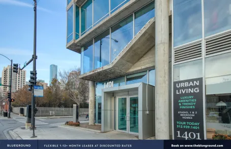 2 Bedroom South Loop Apartment