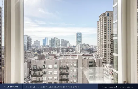 Studio South Loop Apartment