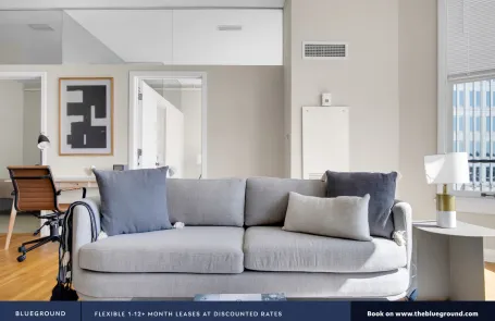 2 Bedroom Chicago Loop Apartment