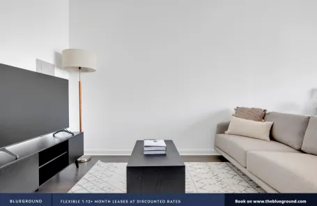 Studio West Loop Apartment