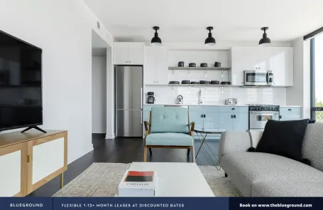 2 Bedroom North Center Apartment
