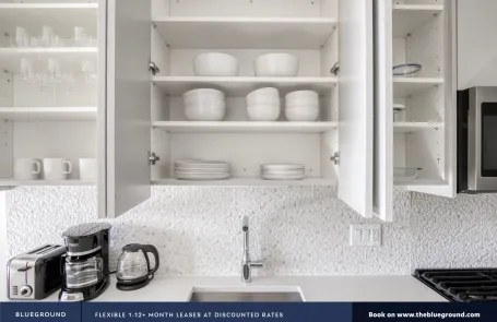 Studio South Loop Apartment