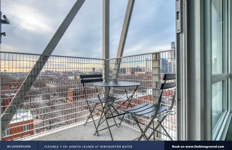 2 Bedroom South Loop Apartment