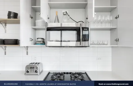 2 Bedroom North Center Apartment