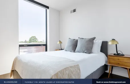 2 Bedroom North Center Apartment
