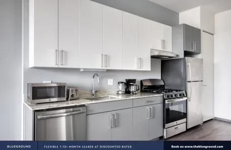 1 Bedroom Logan Square Apartment