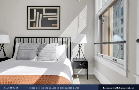 2 Bedroom Chicago Loop Apartment