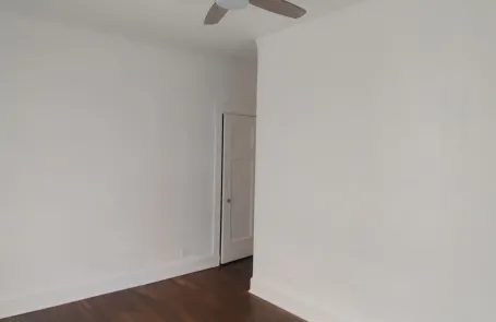 3 Bedroom Lakeview Apartment