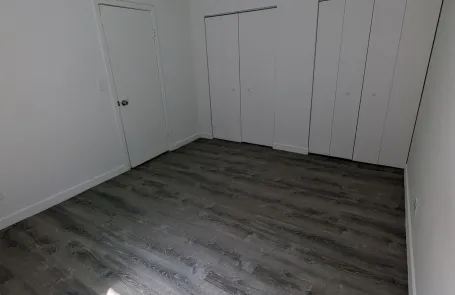 1 Bedroom Edgewater Apartment