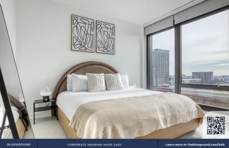 1 Bedroom West Loop Apartment