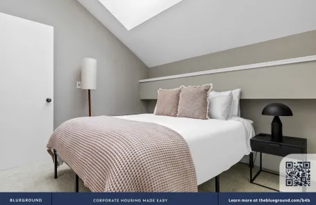 2 Bedroom Chicago Loop Apartment